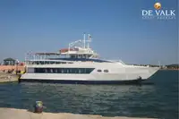 Kapal feri untuk dijual
