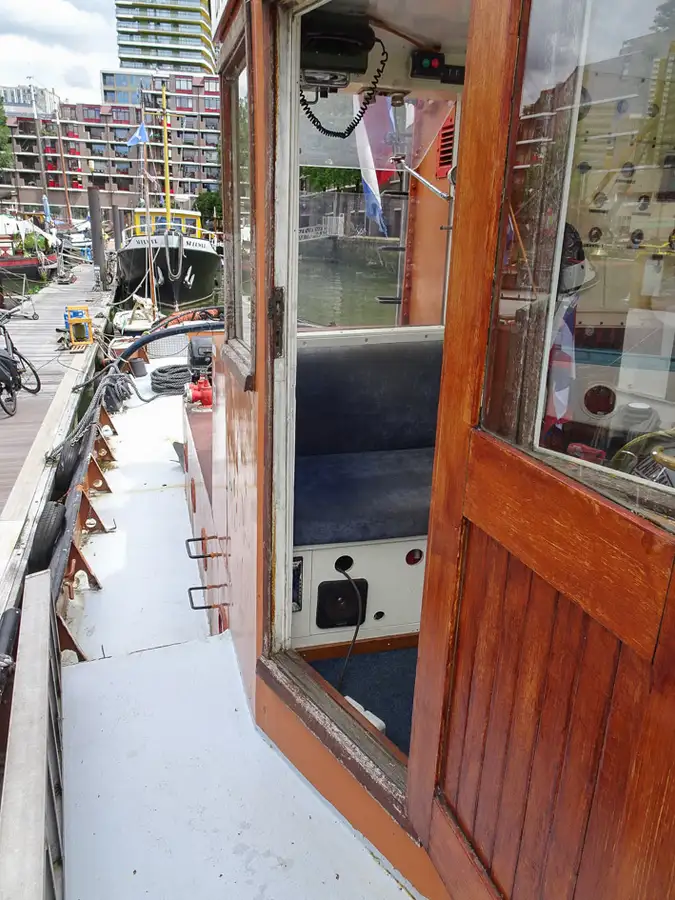 Kapal tunda untuk dijual