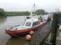 Kapal survei dijual