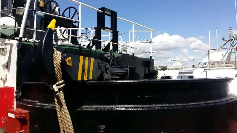 Kapal tunda untuk dijual