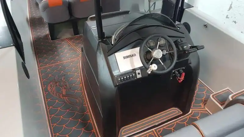 Perahu karet kaku untuk dijual