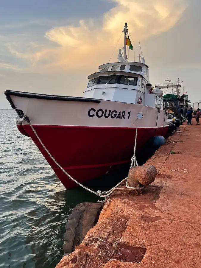 Kapal kontainer untuk dijual