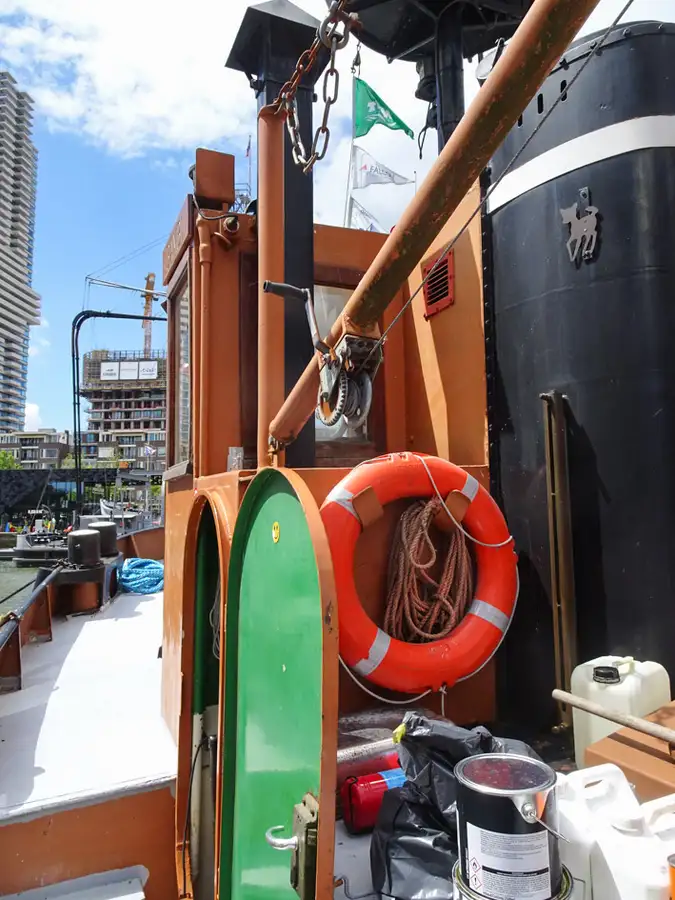 Kapal tunda untuk dijual