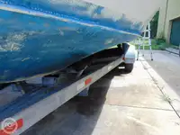 Kapal patroli untuk dijual