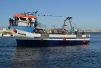 Kapal penarik dijual
