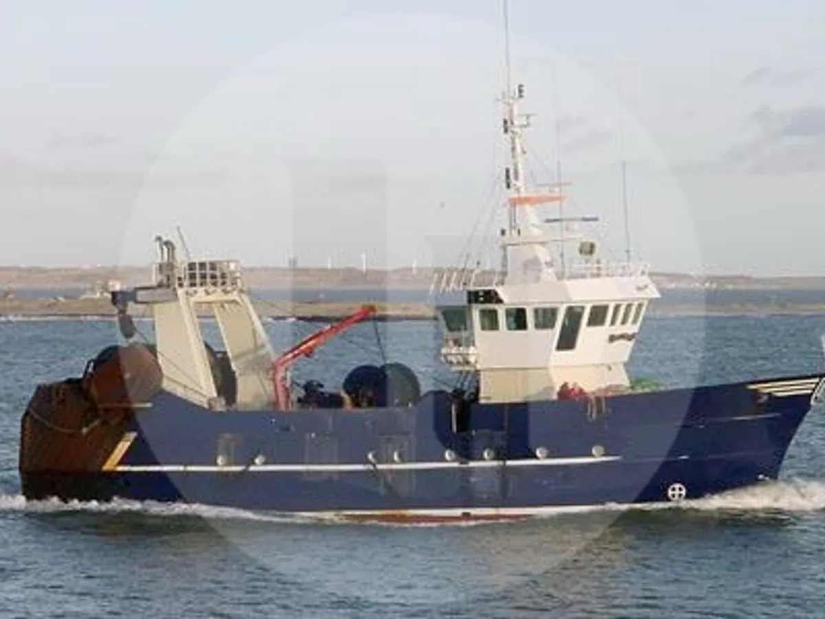 Kapal pukat untuk dijual