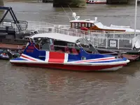 Kapal pesiar untuk dijual