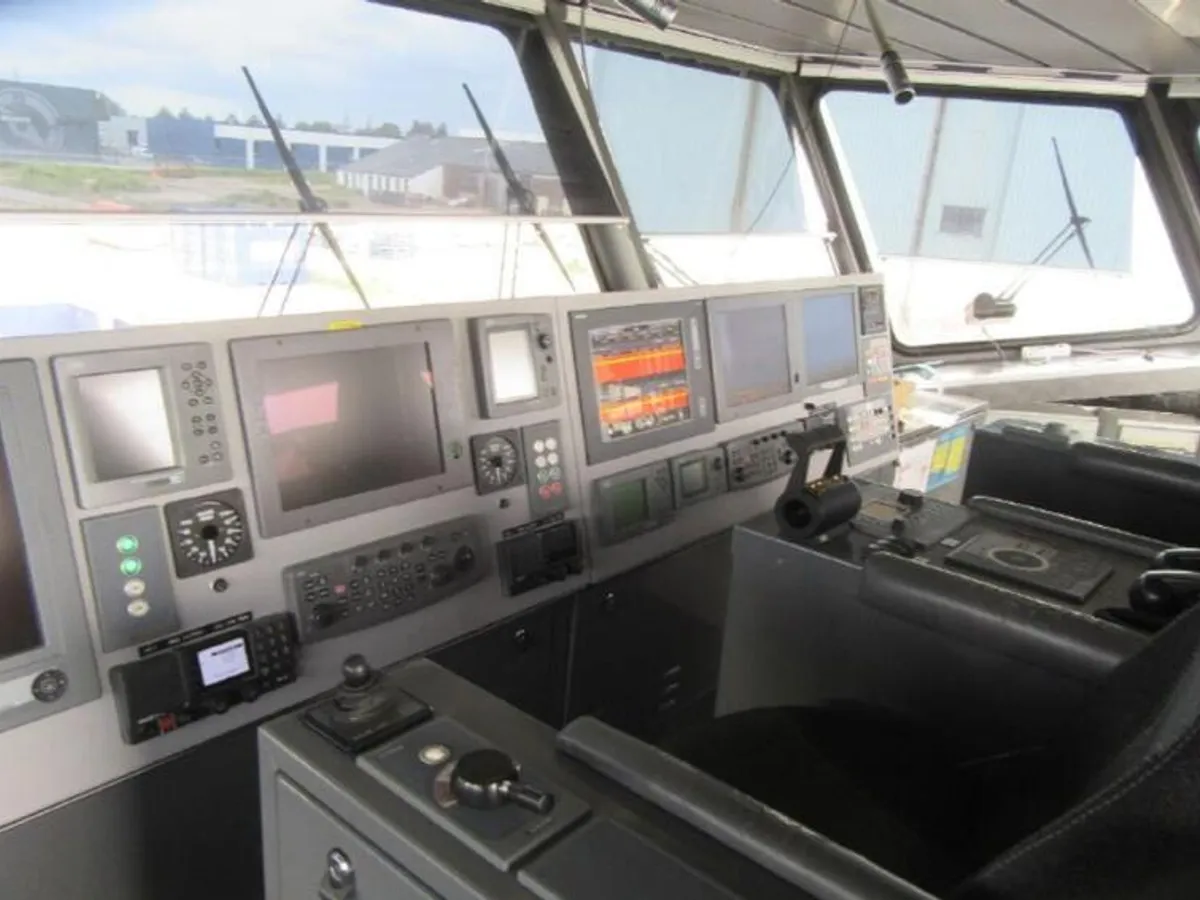 Kapal kru untuk dijual