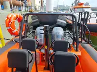 Perahu karet kaku untuk dijual
