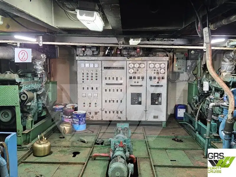 Kapal pendarat, tank untuk dijual