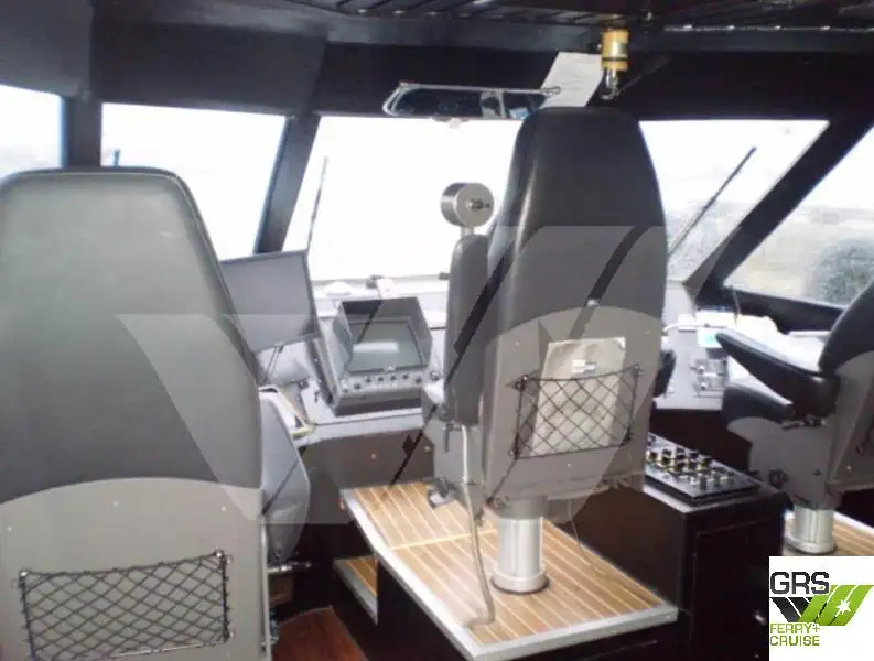 Kapal feri untuk dijual