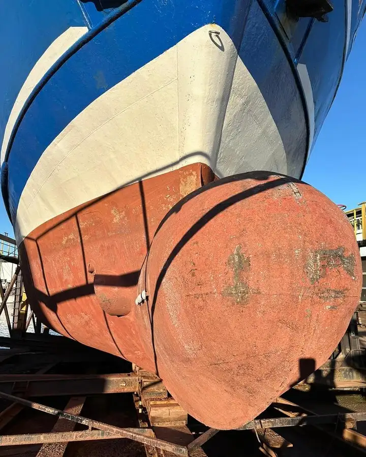 Kapal pengangkut barang curah untuk dijual