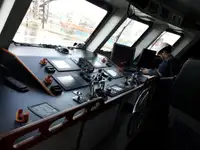 Kapal kontainer untuk dijual
