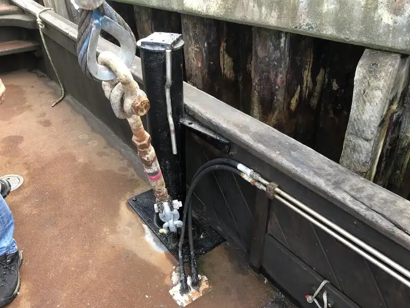 Kapal keruk untuk dijual