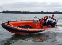 Kapal kontainer dijual