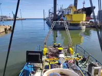 Kapal penarik dijual
