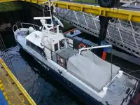 Kapal survei dijual