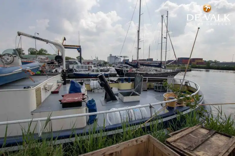 Kapal patroli untuk dijual