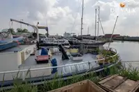 Kapal patroli untuk dijual