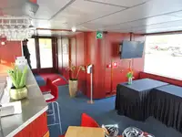 Kapal pesiar untuk dijual