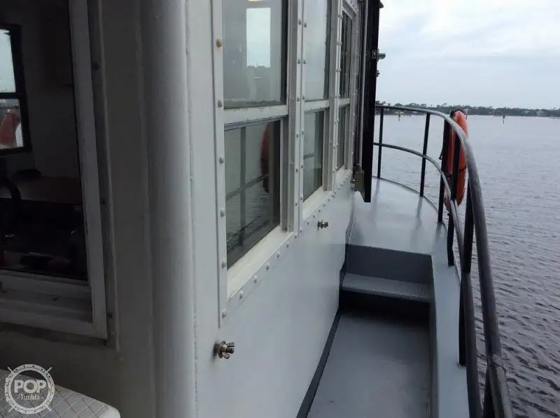Kapal tunda untuk dijual