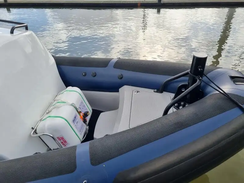 Kapal kontainer untuk dijual
