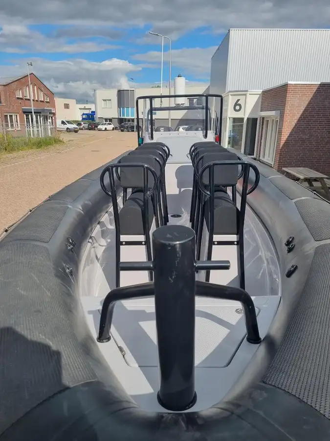 Kapal kontainer untuk dijual