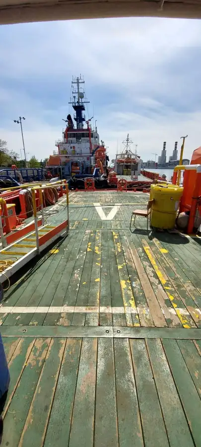 Kapal kru untuk dijual
