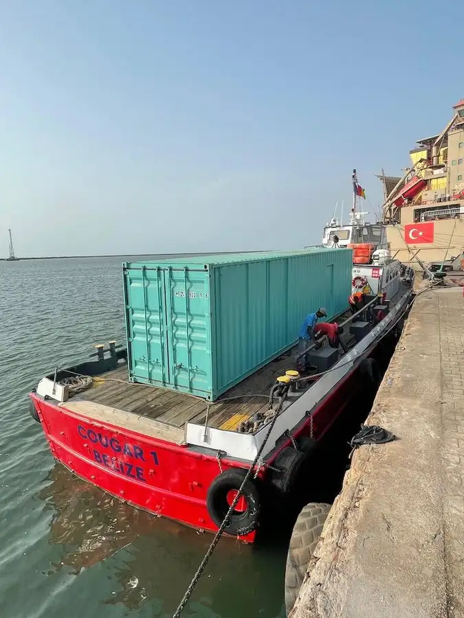 Kapal kontainer untuk dijual