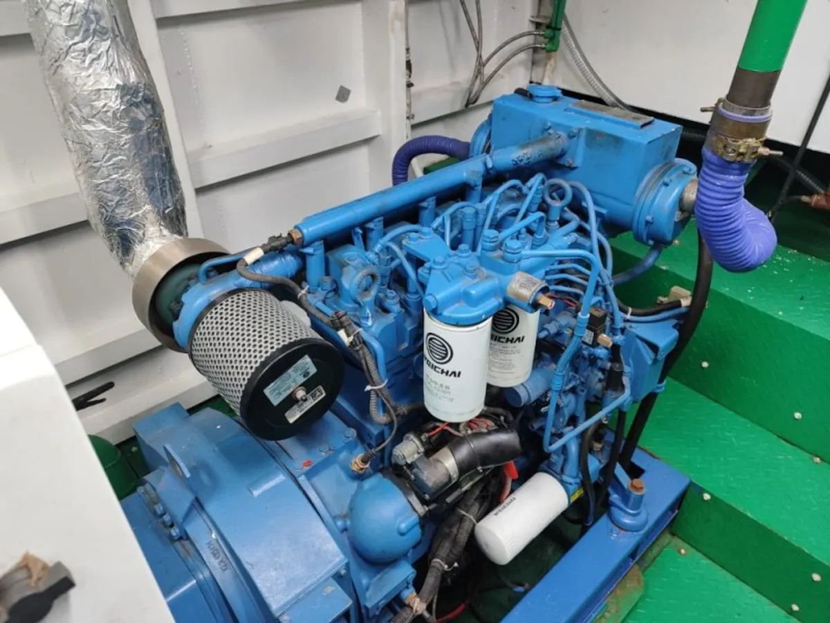 Kapal kontainer untuk dijual