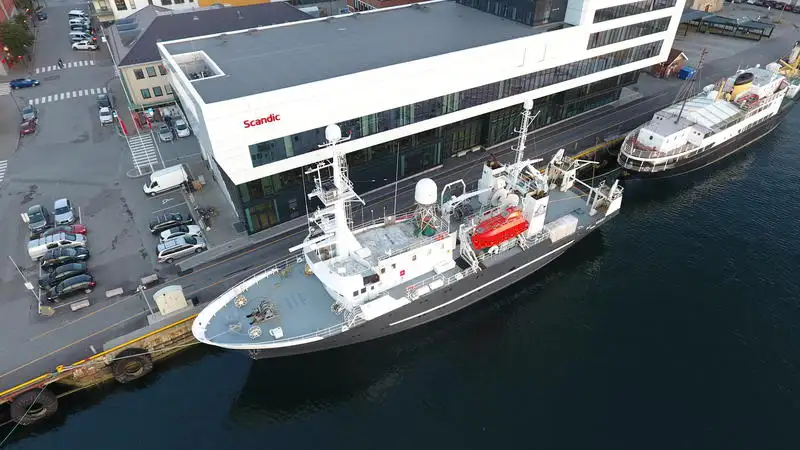 Kapal kontainer untuk dijual