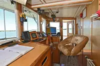 Kapal pesiar untuk dijual