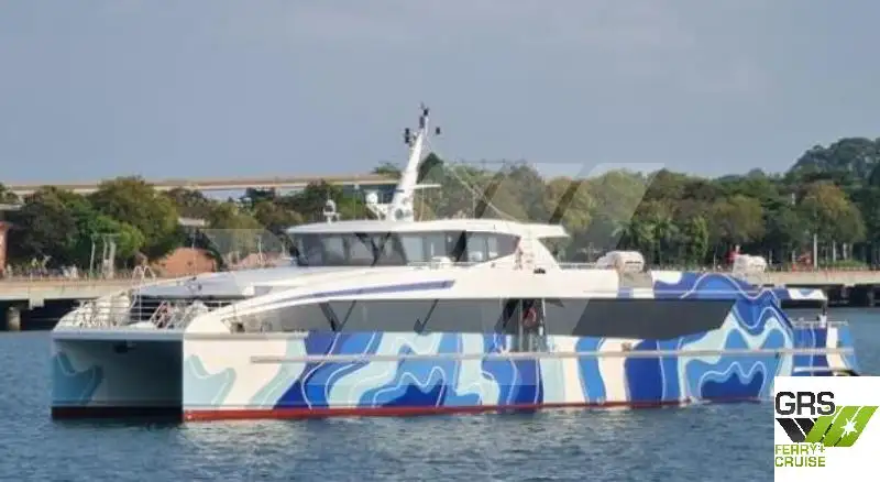 Kapal penumpang untuk dijual