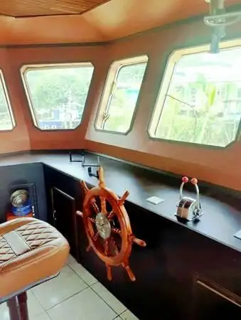 Kapal pendarat, tank untuk dijual