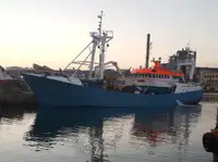 Kapal kontainer dijual
