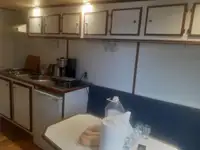 Kapal kontainer untuk dijual