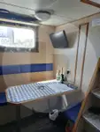 Kapal pengangkut ikan hidup untuk dijual