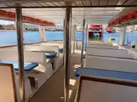 Kapal feri untuk dijual