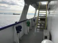 Kapal penelitian untuk dijual