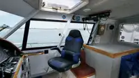 Kapal penelitian untuk dijual