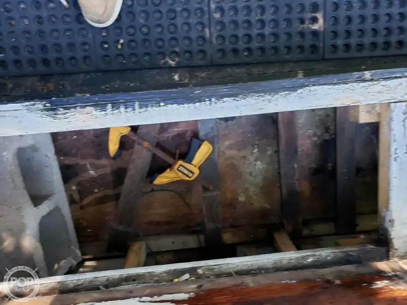 Kapal feri untuk dijual