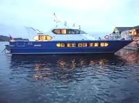 Kapal feri dijual