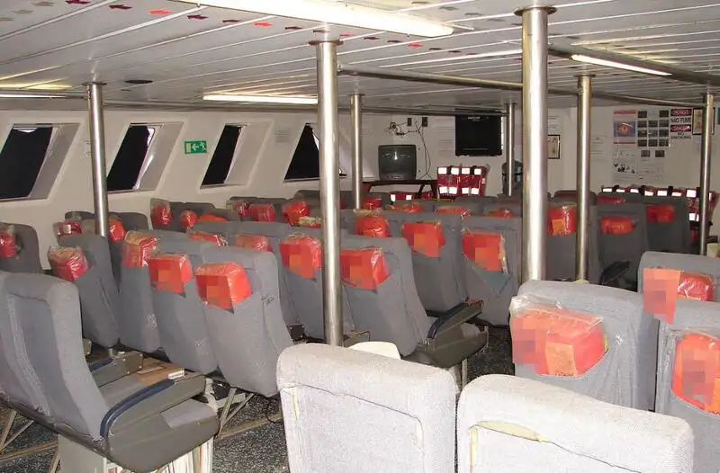 Kapal penelitian untuk dijual