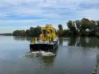 Kapal patroli untuk dijual