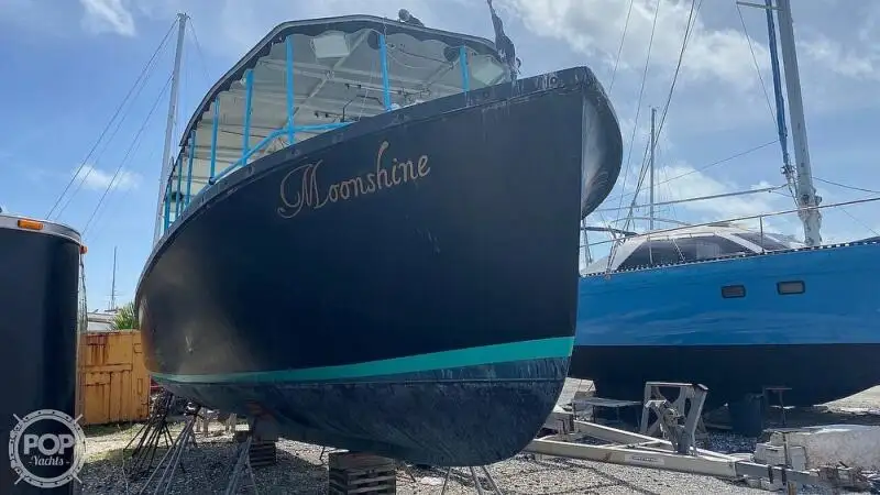 Kapal pesiar untuk dijual