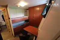 Hotel terapung untuk dijual