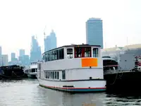Kapal feri untuk dijual