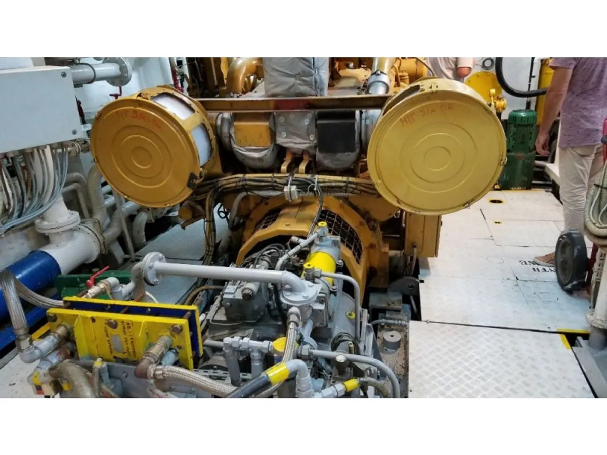 Kapal penelitian untuk dijual