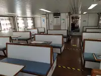 Kapal pesiar untuk dijual