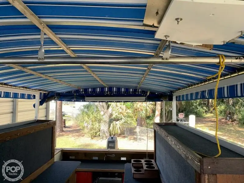 Kapal pesiar untuk dijual